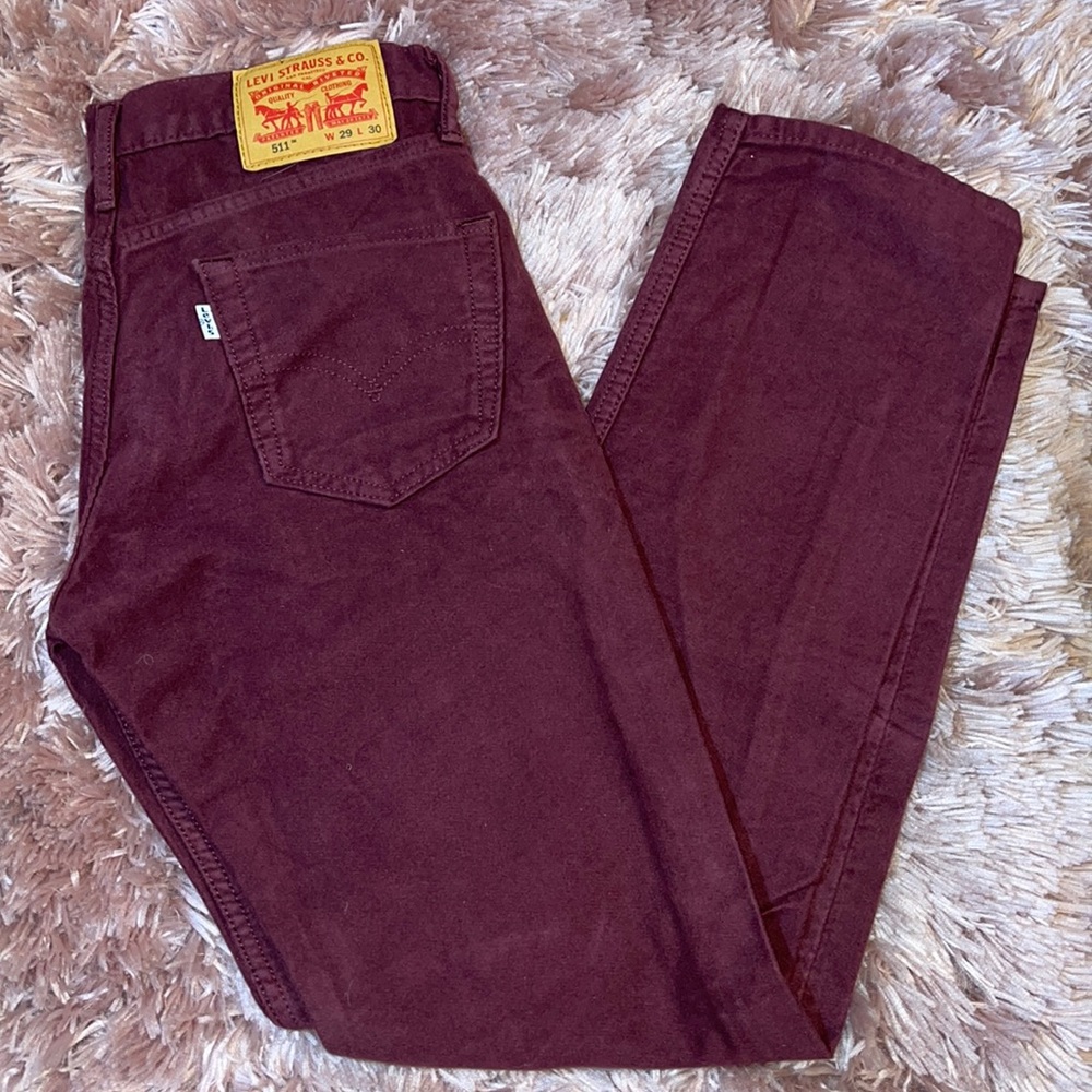 Maroon Levi’s Pants